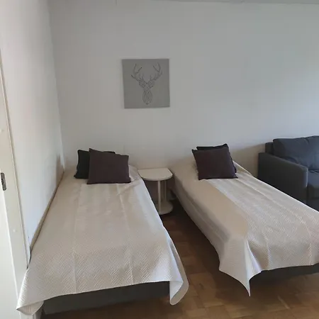 Saunallinen Tilava Kaksio Keskustan Ja Rautatieaseman Tuntumassa