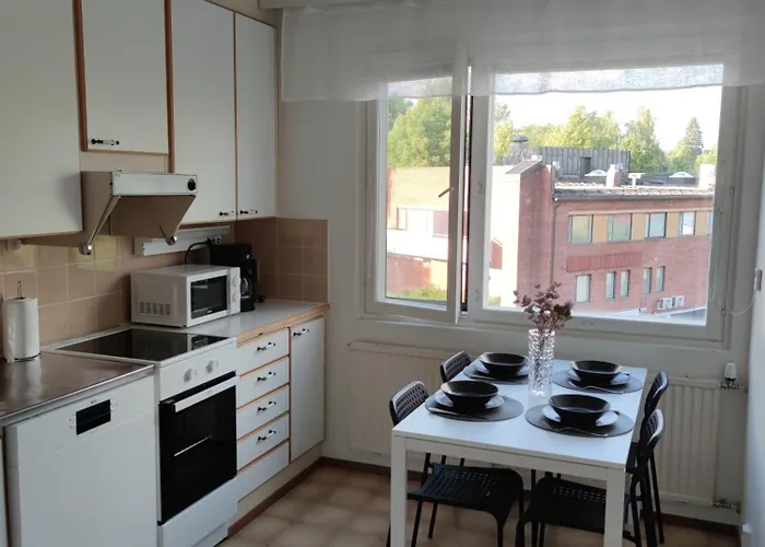 Saunallinen Tilava Kaksio Keskustan Ja Rautatieaseman Tuntumassa * Hämeenlinna