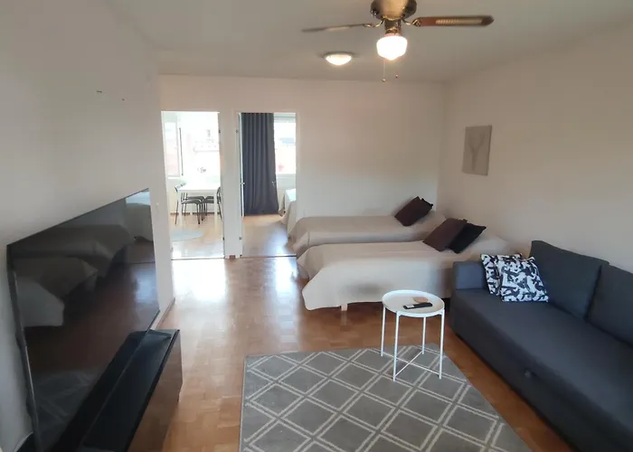 Saunallinen Tilava Kaksio Keskustan Ja Rautatieaseman Tuntumassa * Hämeenlinna